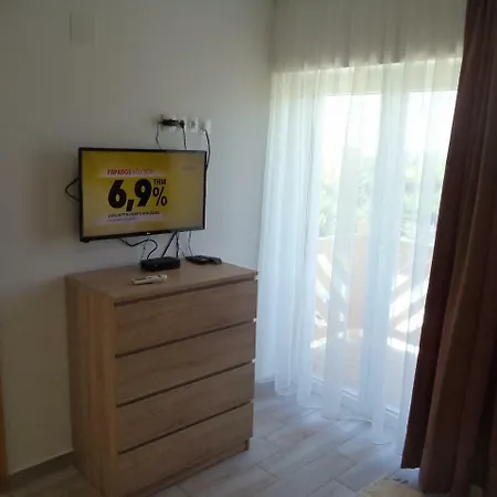 Hullay Apartman * Balatongyörök