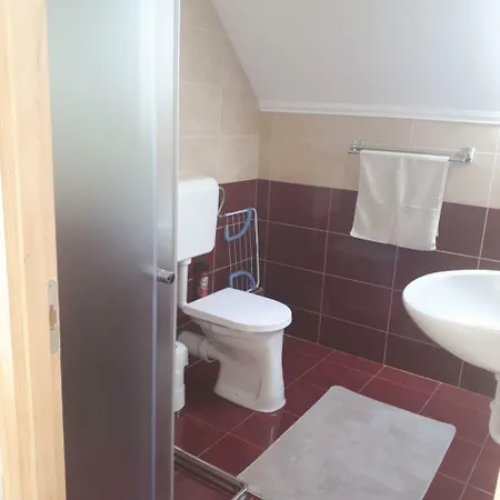 Hullay Apartman